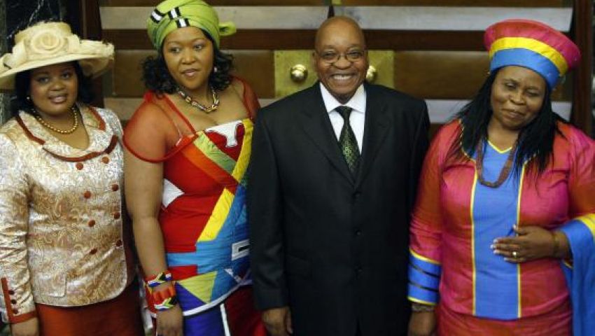 زوما مع زوجاته