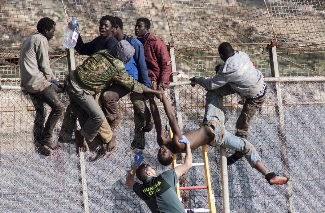 محكمة اوروبية : من حق إسبانيا ترحيل مهاجرين إلى المغرب