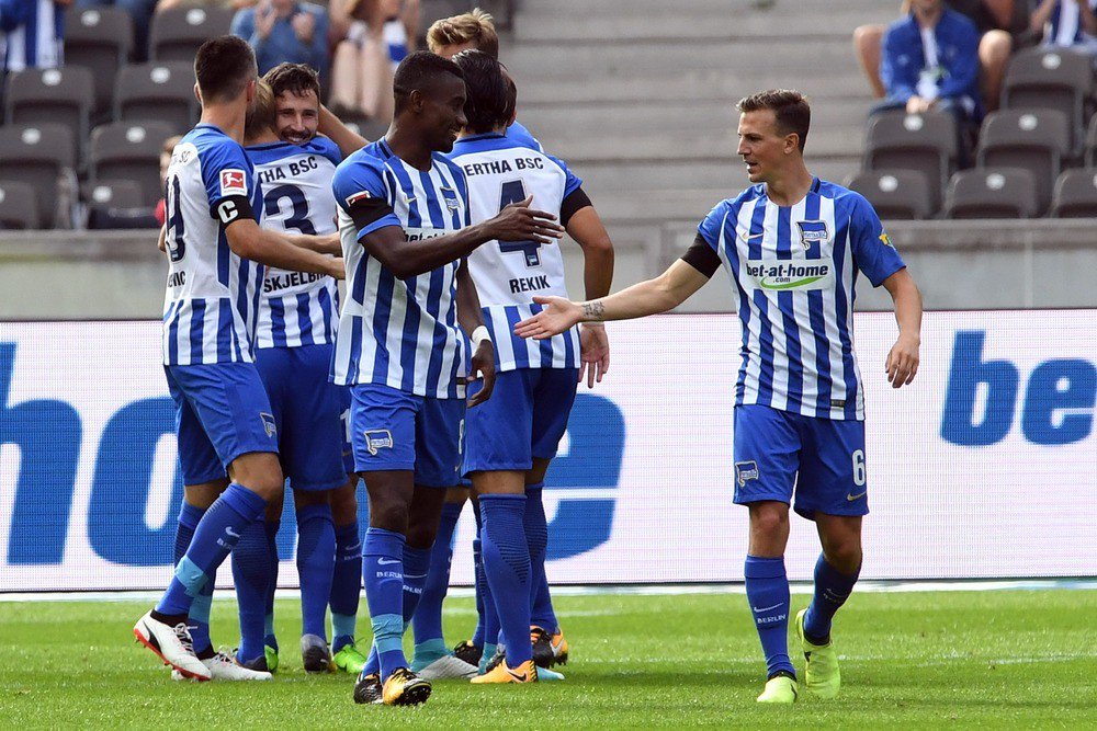 نادي هيرتا برلين يخضع للعزل إثر إصابة احد نجومه بفيروس كورونا