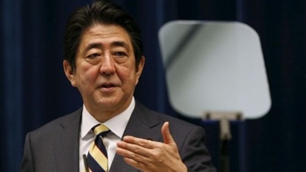 رئيس الوزراء الياباني يناقش مع توماس باخ مصير الأولمبياد