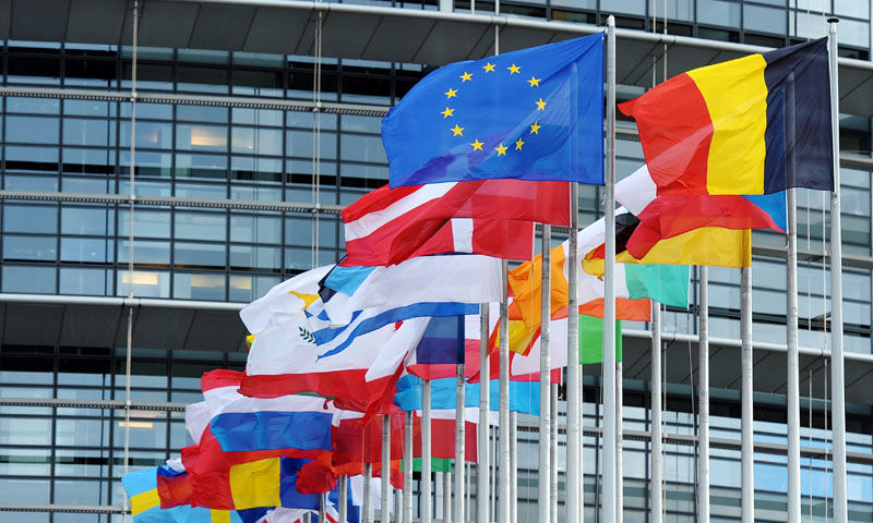 المفوضية الأوروبية تستعد لإطلاق استراتيجية للخروج من أزمة كورونا