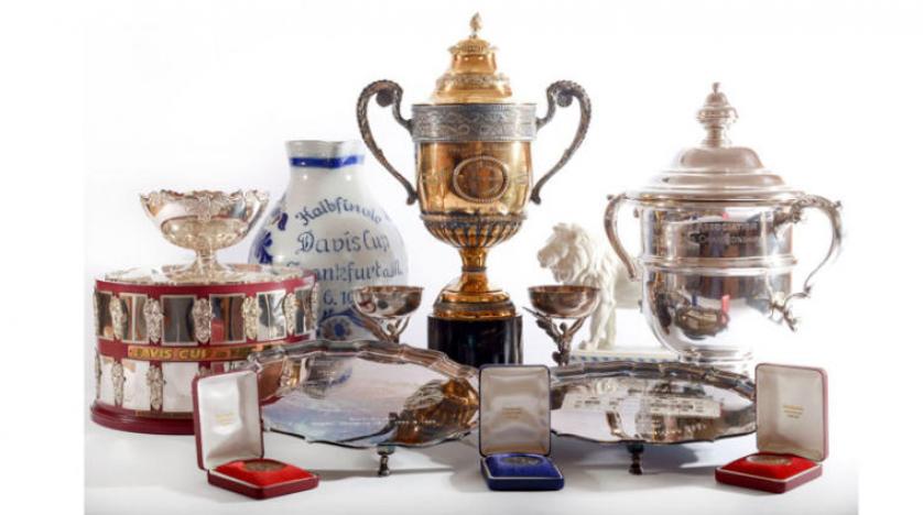 التذكارات التي كانت منسية يوما صارت الآن تحفة من زمن مختلف