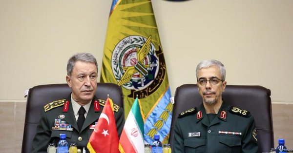وزيرا الدفاع التركي والايراني