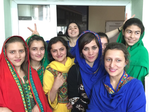 النساء الأفغانيات يخشين فقدان حرياتهن إذا تولت طالبان السلطة