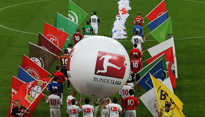 البوندسليجا يعود بشكل غير اعتيادي ودورتموند يخطف الأضواء