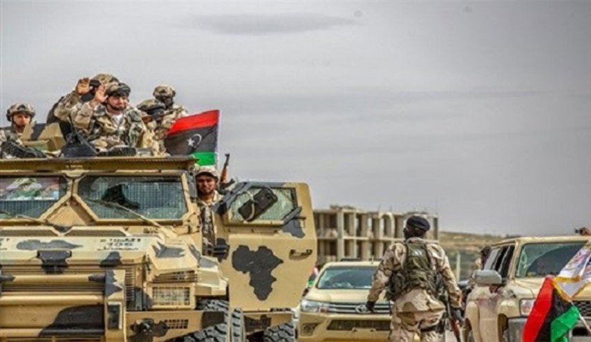   بريكنغ ديفنس : أميركا يجب أن تتدخل لتكبح  المتصارعين في ليبيا
