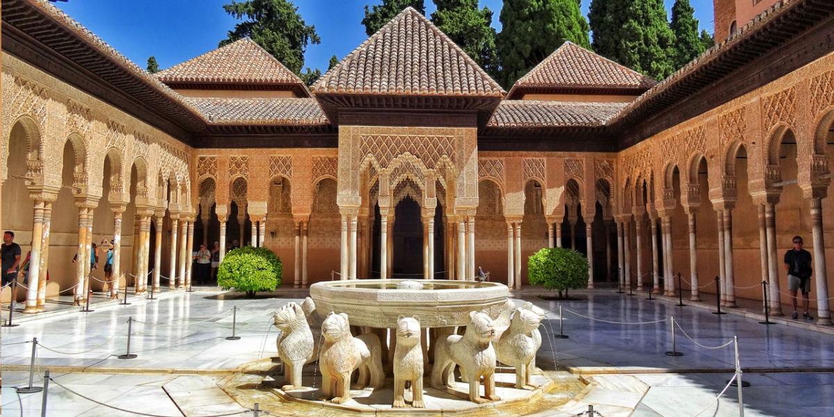 اعادة فتح قصر الحمراء الاثري في إسبانيا للزائرين الاسبوع المقبل