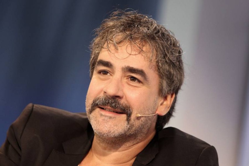 دينيس يوجيل