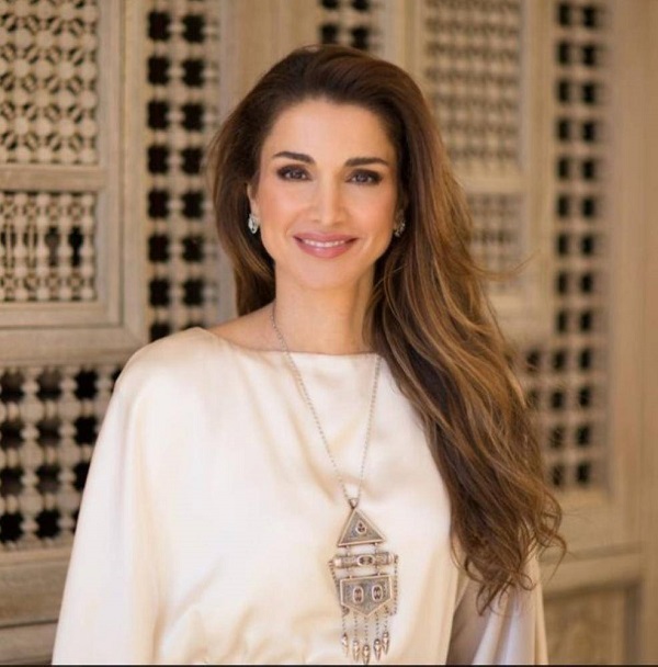 الملكة رانيا تتربع على عرش "أجمل نساء العائلات الملكية"