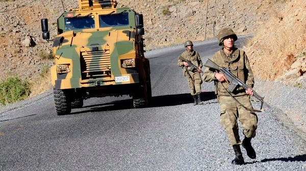 محللة تركية تحذر : البلاد تمضي في طريق الحرب