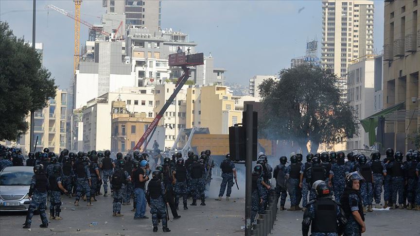 بيروت.. احتجاجات "يوم الحساب" ترفع "سقف الغضب"