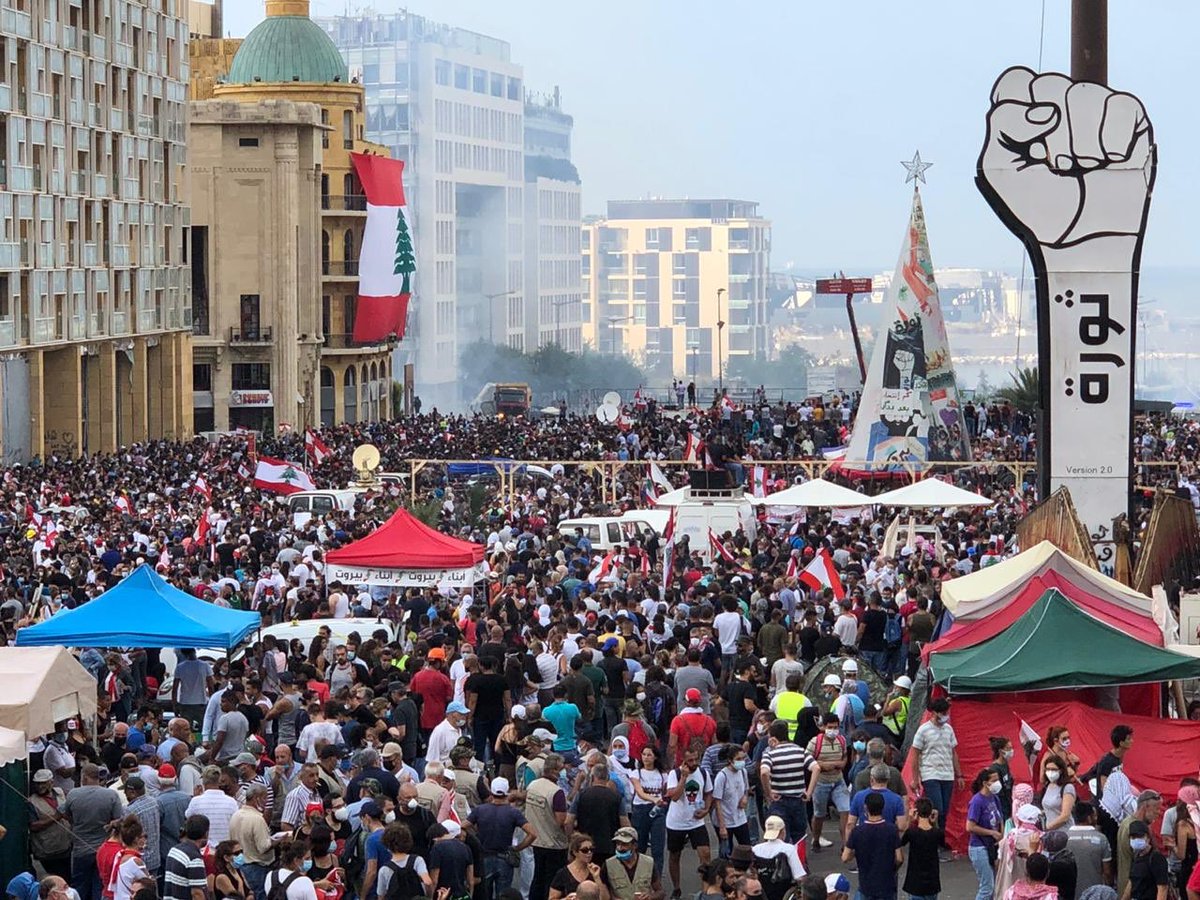 بيروت تلملم جراحها وتضمد أشلاءها بتضامن اللبنانيين