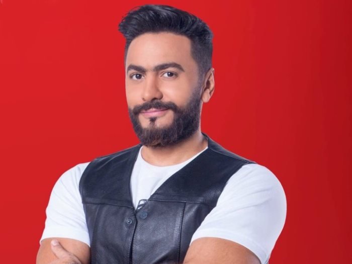 تامر حسني يطرح تتر"مدرسة الحب" عبر حساباته على مواقع التواصل