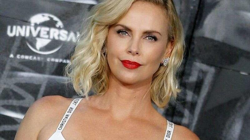 تشارليز ثيرون تشارليز ثيرون