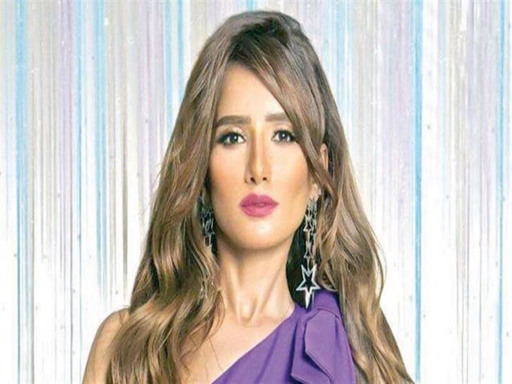 زينة تنشر صورة لابنيها التوأم زين وعز الدين بمناسبة عيد ميلادهما