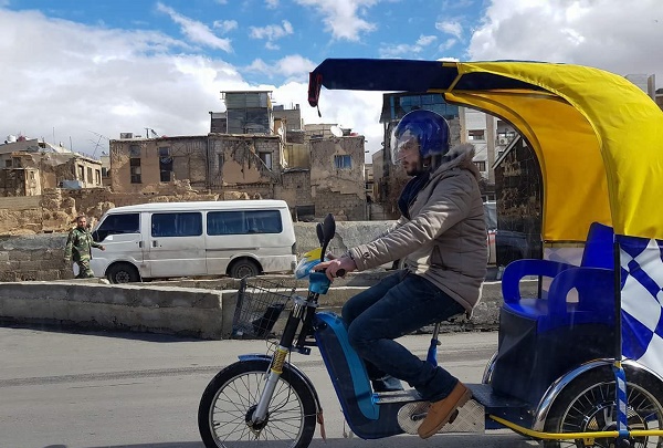أزمة البنزين تشل شوارع دمشق والحلول "تكتوك" ورسالة
