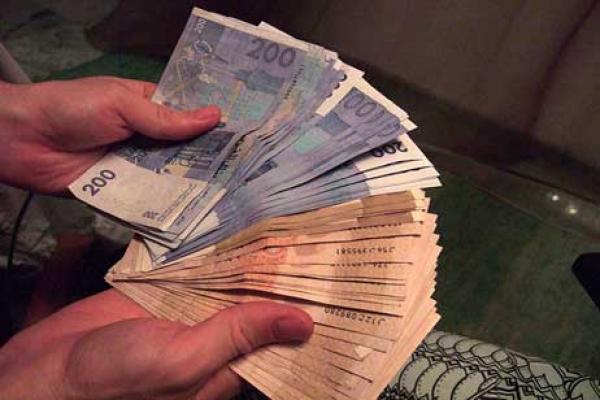 ارتفاع الديون المتعثرة بالمغرب مقابل انخفاض أموال البنوك