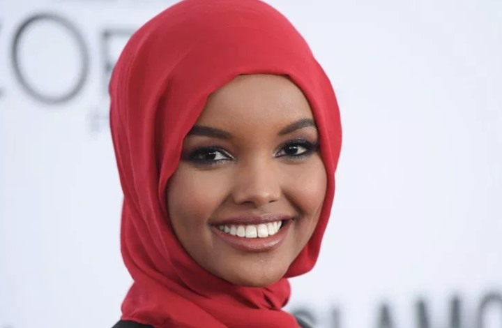  عارضة أزياء مسلمة تعتزل لأنها "قدمت الدنيا على الدين"