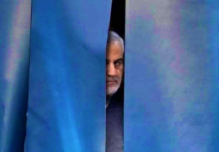 بأوامر إيرانية قوات النظام تحتفل بذكرى مقتل“سليماني”بدير الزور