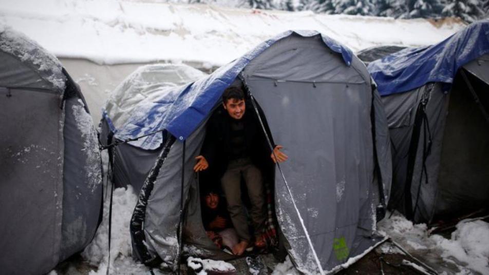 لاجئون وسط الثلوج - اورينت