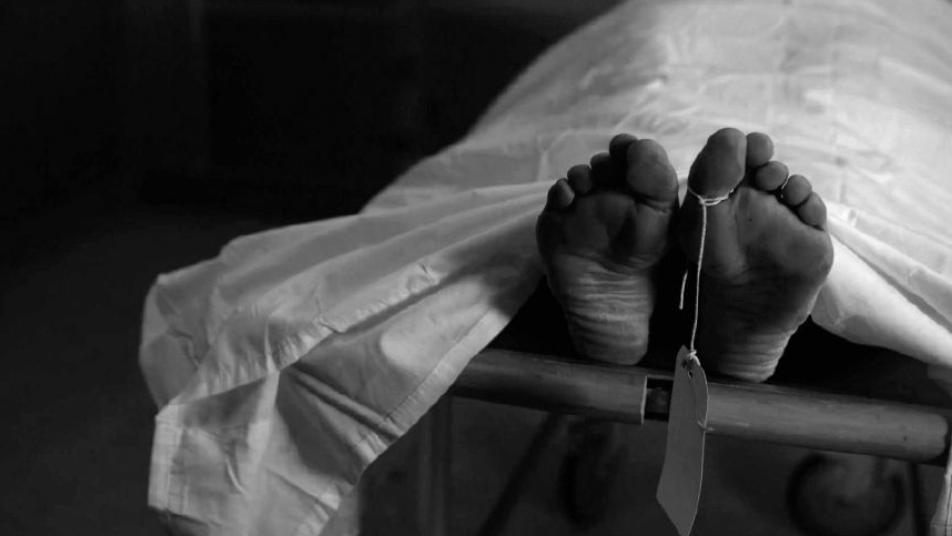 حادثة عجيبة.. امرأة تدفن زوجها بيديها وبعد أربعة أيام يفاجئها بالمنزل