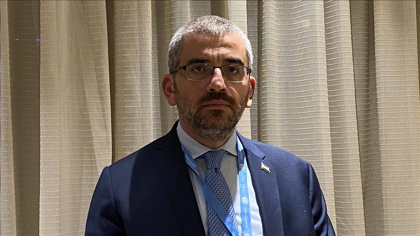 عضو اللجنة الدستورية السورية طارق الكردي خلال -الأناضول