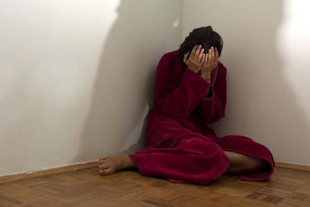 واقعة صادمة في الكويت تخدير خادمة وتركها عارية بالشارع     