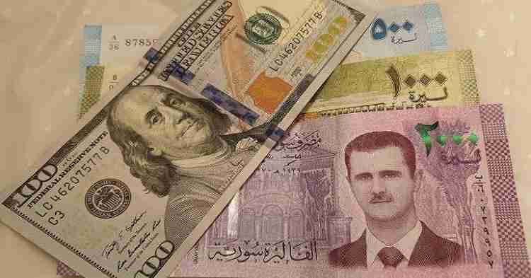 للمرة الأولى بتاريخها،الليرة السورية تتهاوى لـ 4000 مقابل الدولار