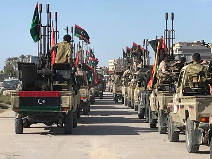 ليبيا : على الحكومة ألا تضفي الشرعية على الجماعات المسلحة  