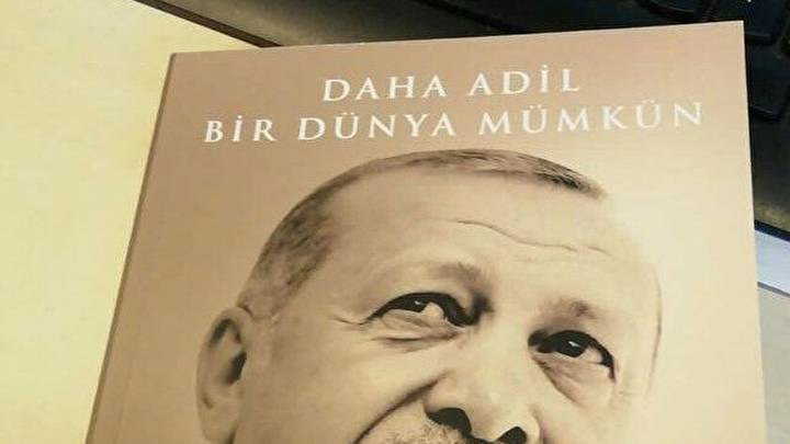كتاب جديدلأردوغان...."من الممكن الوصول لعالم أكثر عدلا"