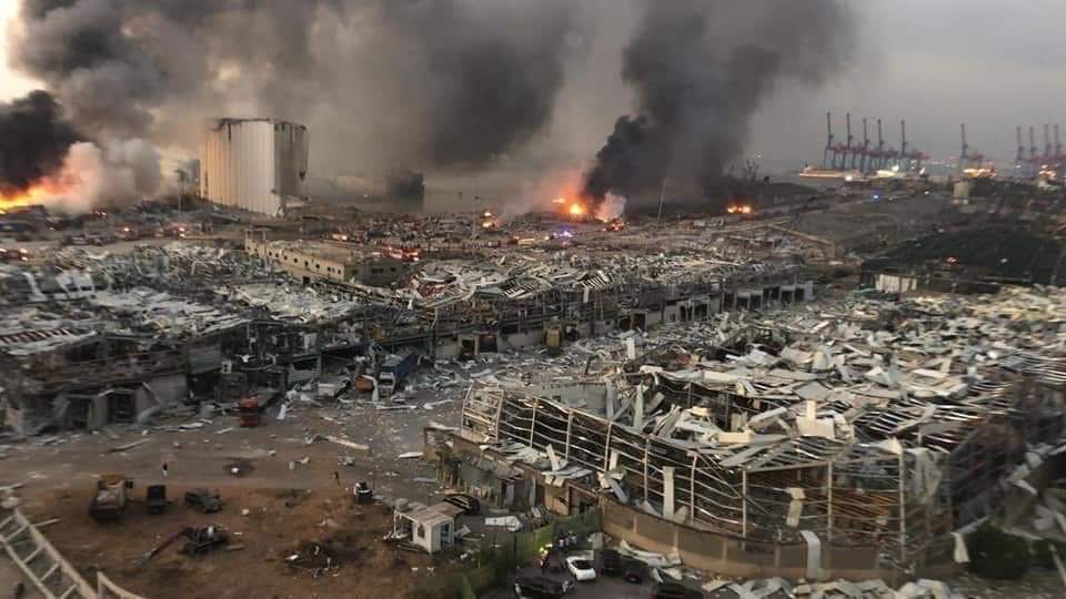 انفجار بيروت.. تجميد التحقيقات عقب "طلب" باستبدال المحقق