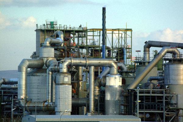 مناوئون للحكومة يطالبون بحكم ذاتي في شرق ليبيا يعلنون مؤسسة للنفط والغاز