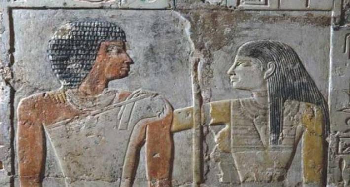 اكتشاف اقدم لوحة تجسد قصة حب بين زوجين في مقبرة فرعونية