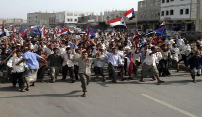 الالاف يتظاهرون في جنوب اليمن للمطالبة بالاستقلال