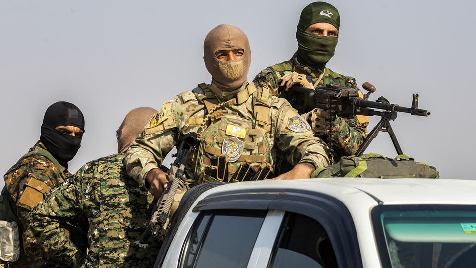 انفجار بمحيط قاعدة أمريكية بدير الزور وقادة من قسد يفرون إلى تركيا