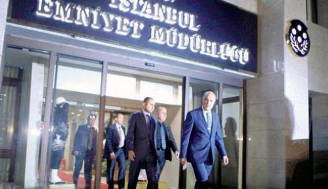 اتهام نجلي وزيري الداخلية والاقتصاد في اطار فضيحة الفساد في تركيا