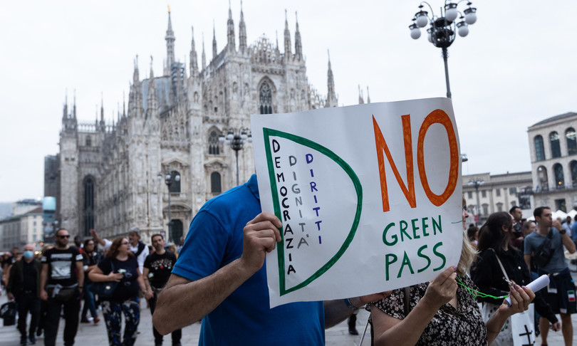 قناة اجتماعية لمعارضي اللقاحات تبث رسائل كراهية ضد دراغي وبايدن