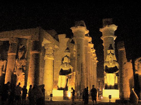 الاقصر بلد السياح تتحول بسنتها الجديدة الى  مدينة اشباح
