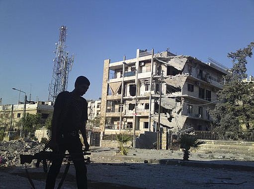 فشل دخول قافلة مساعدات الى مخيم اليرموك في دمشق