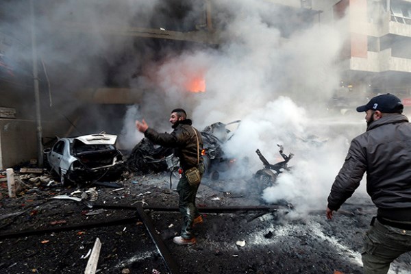 ثلاثة قتلى و31 جريحا على الاقل في تفجير سيارة مفخخة في شرق لبنان