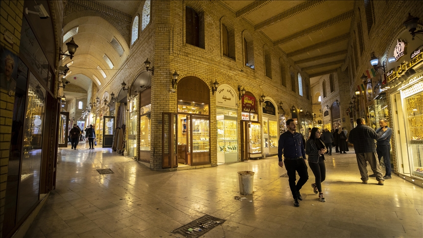 العراق.. صاغة سوق قيصرية التاريخي بأربيل ينقلون خبراتهم للأجيال العراق.. صاغة سوق قيصرية التاريخي بأربيل ينقلون خبراتهم للأجيال