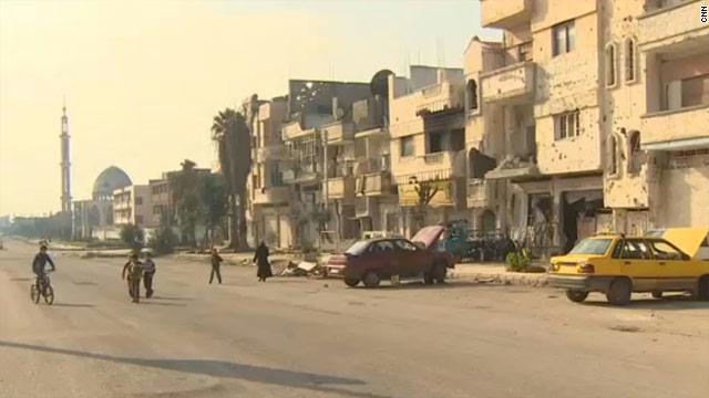 محافظ حمص يعزو توقف اجلاء المدنيين لتعرضهم لاعتداء  "مجموعات مسلحة"