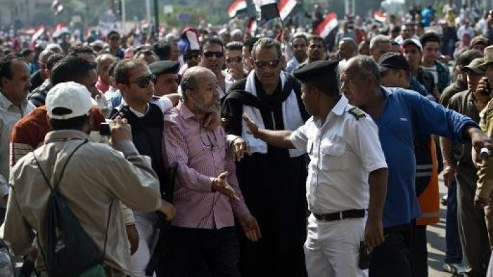 اكثر من 1200 من انصار مرسي يحاكمون في اكبر محاكمة لاسلاميين في مصر