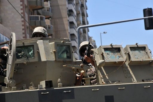     قتيل في اشتباكات مجموعة مسلحة مؤيدة لحزب الله واخرى مناهضة في بيروت