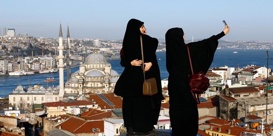 خليجيات وخليجيون يفضلون تركيا - مواقع تواصل خليجيات وخليجيون يفضلون تركيا - مواقع تواصل