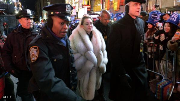 مايلي سايرس تلغي حفلين جديدين