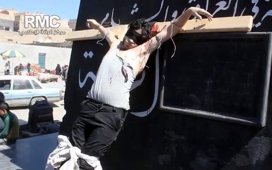 الرقة تذبح بصمت ....حملة في شمال سوريا رفضا لممارسات  " داعش  "
