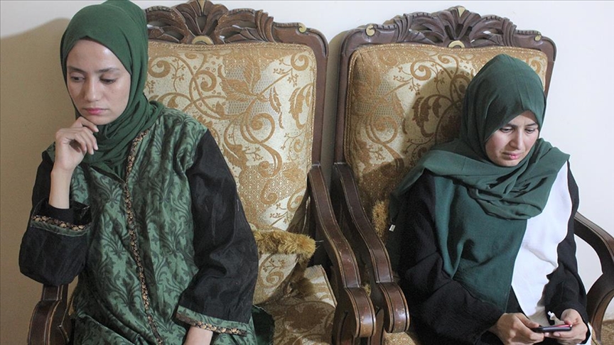 قصة أبطالها شقيقتان نجحتا بالوصول لأعلى درجات العلم رغم فقدانهما للبصر منذ الطفولة- ايه - ايه