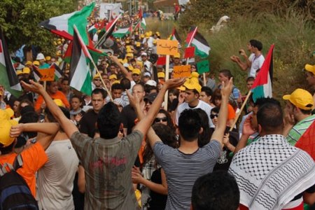 عشرة آلاف عربي باسرائيل في مسيرة تحت شعار "يوم استقلالكم يوم نكبتنا"