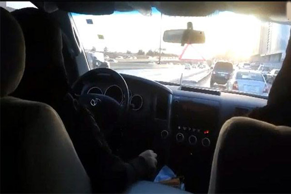 وفاة شابة في حادث تدهور سيارة كانت تقودها في الرياض